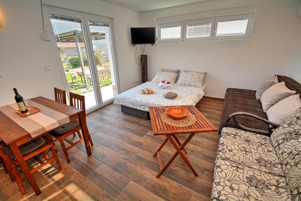 Apartments Blazevic Herceg Novi Buitenkant foto